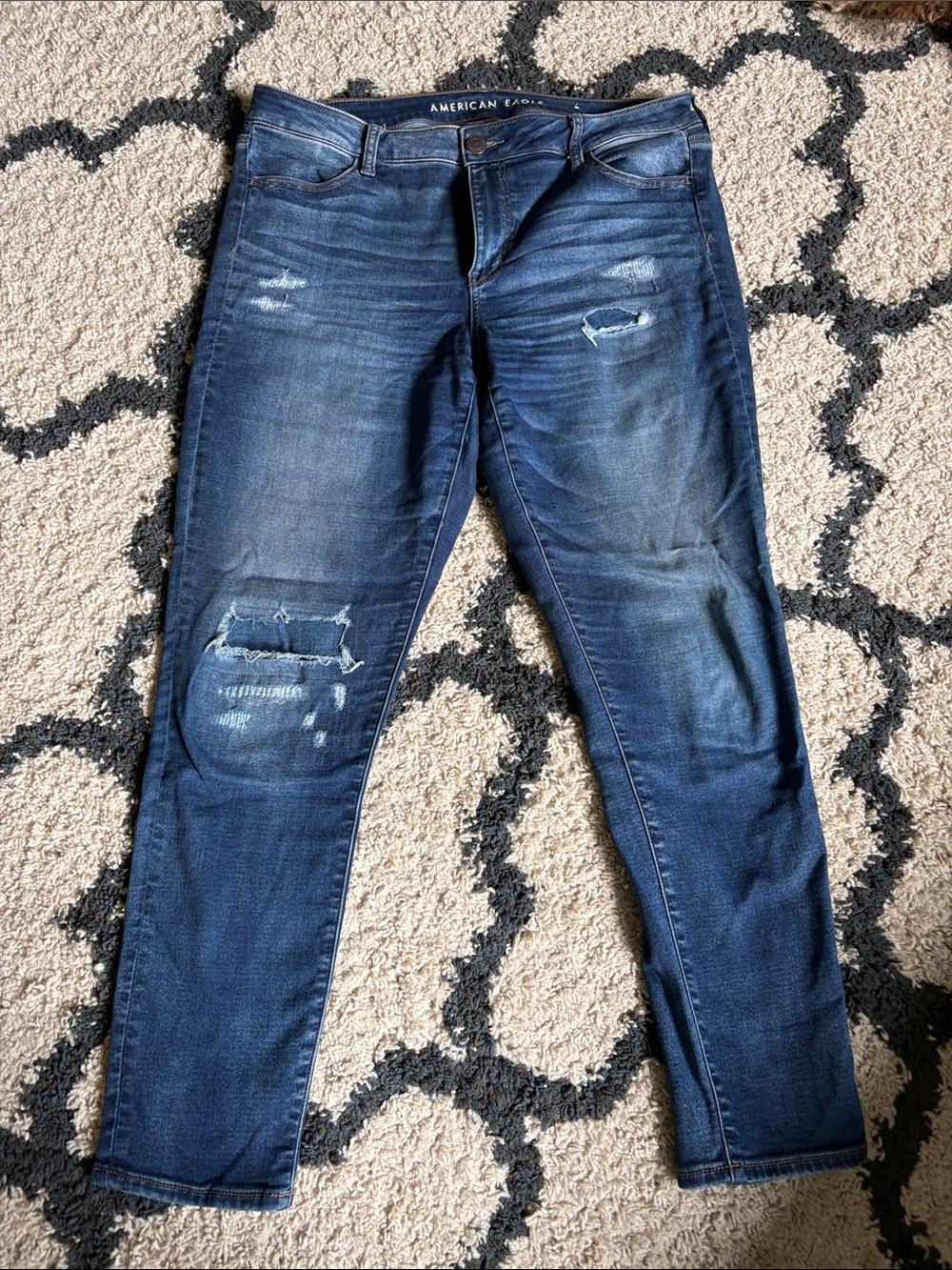 American Eagle Outfitters Women’s Dark Blue Skinny Jeans with Distressed Detail